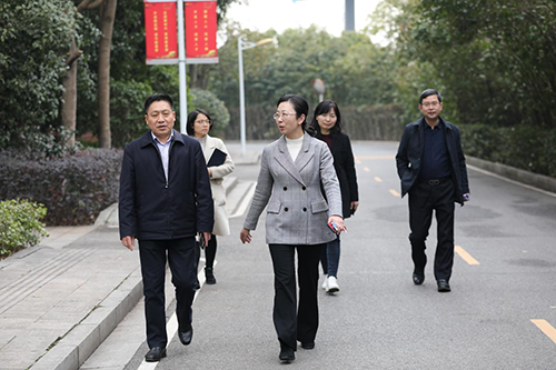 株洲職教園管理辦黨組書記、主任胡炯到學(xué)院調(diào)研
