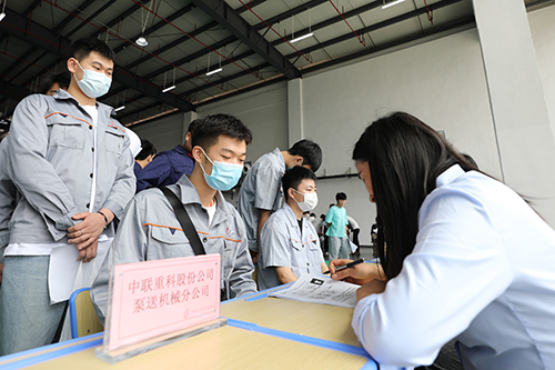 近1000個崗位，眾多知名企業(yè)來學(xué)院招才納賢！