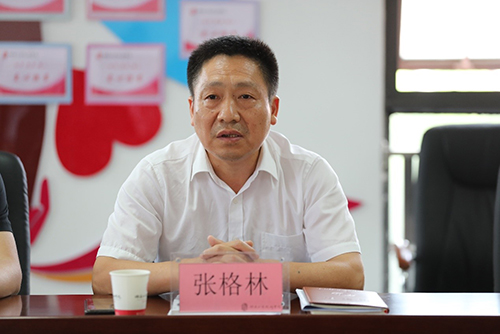 愛心助學 情暖校園