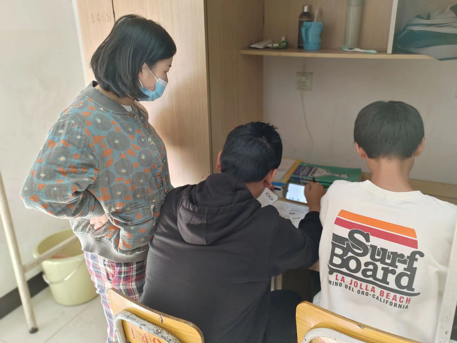 疫情之下，湖南工貿(mào)技師學(xué)院教師們的“新角色”