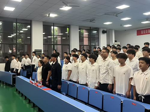 機(jī)械工程系召開(kāi)2025年學(xué)生干部換屆大會(huì)
