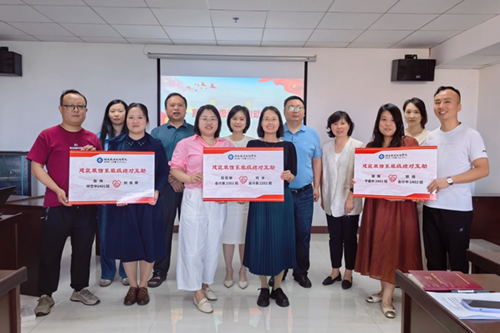  以“幫”促學，以“扶”共進——建筑裝飾系班級結對互助活動開啟新篇