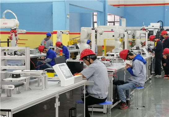 工業(yè)機器人應(yīng)用與維護(hù)專業(yè)介紹（2021）